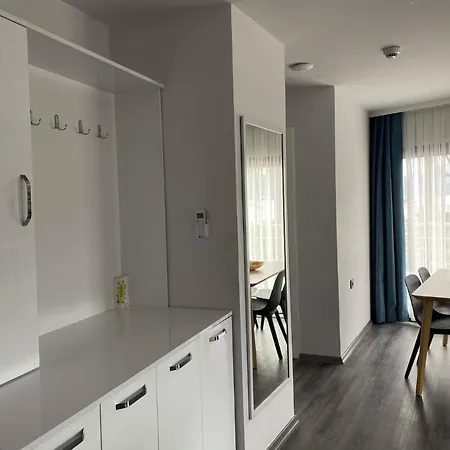 Trea Homes Marina Suites Διαμέρισμα