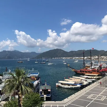 Διαμέρισμα Trea Homes Marina Suites *